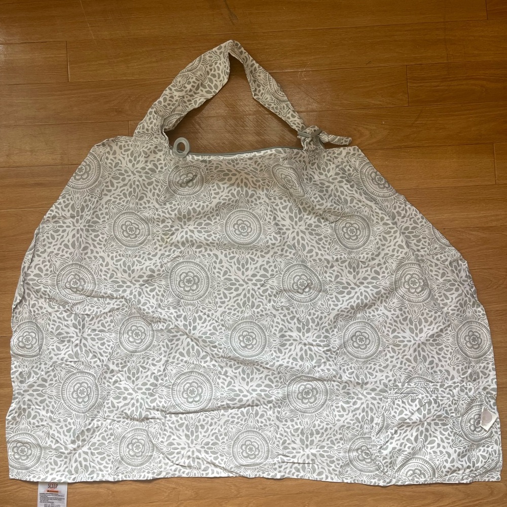 Boppy Nursing Cover